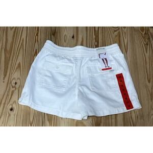 NWT Women's ORVIS Pull on Shorts Size Medium White